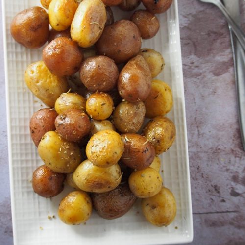 https://therecipepot.com/wp-content/uploads/2020/08/instant-pot-roasted-baby-potatoes-3-1-500x500.jpg